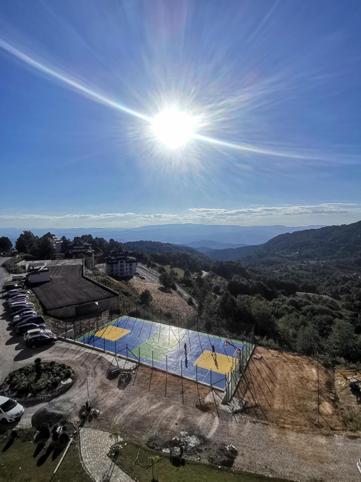 Golden Sky - Milmari Resort & Spa Копаоник Екстериор снимка