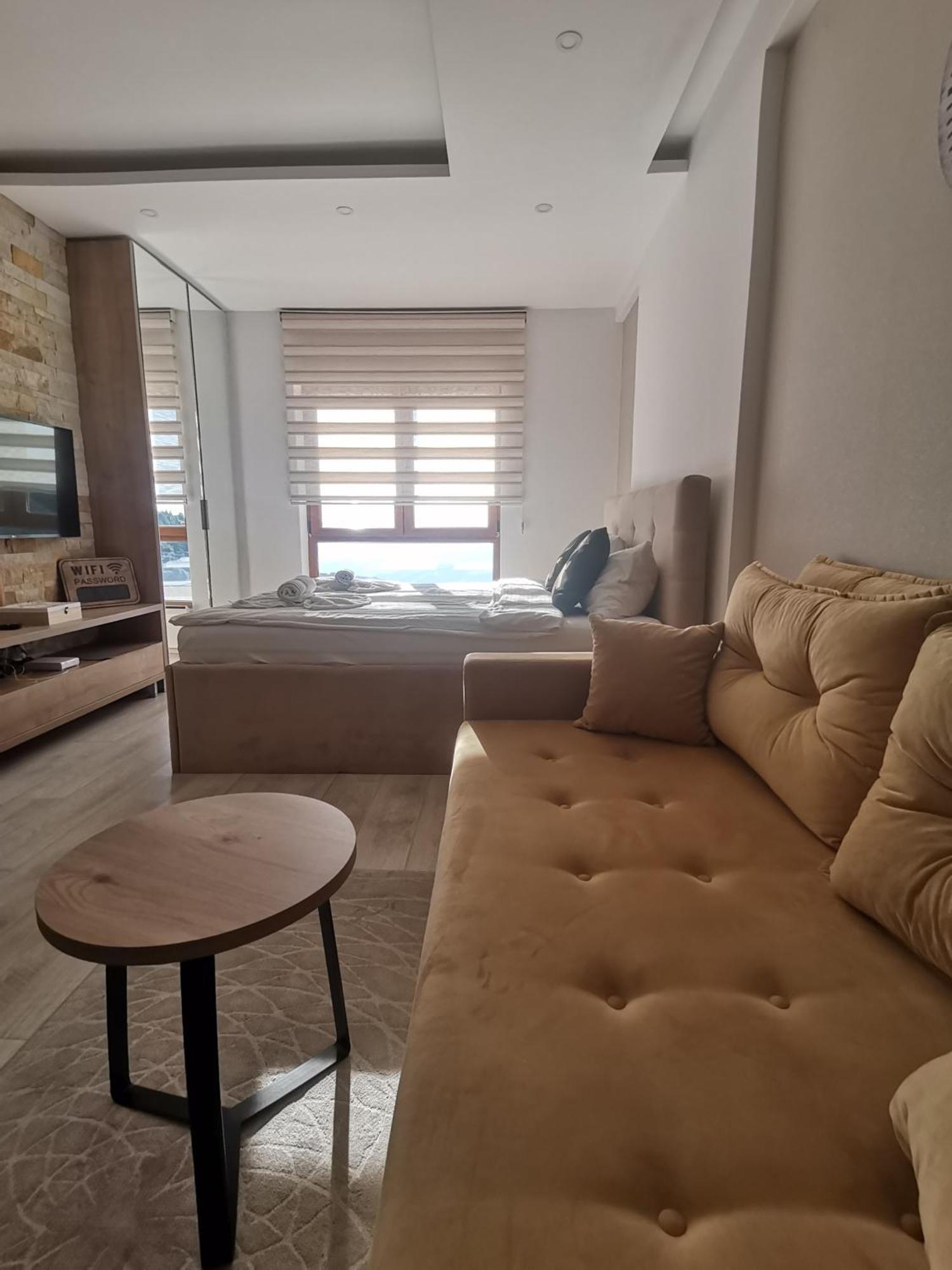 Golden Sky - Milmari Resort & Spa Копаоник Екстериор снимка
